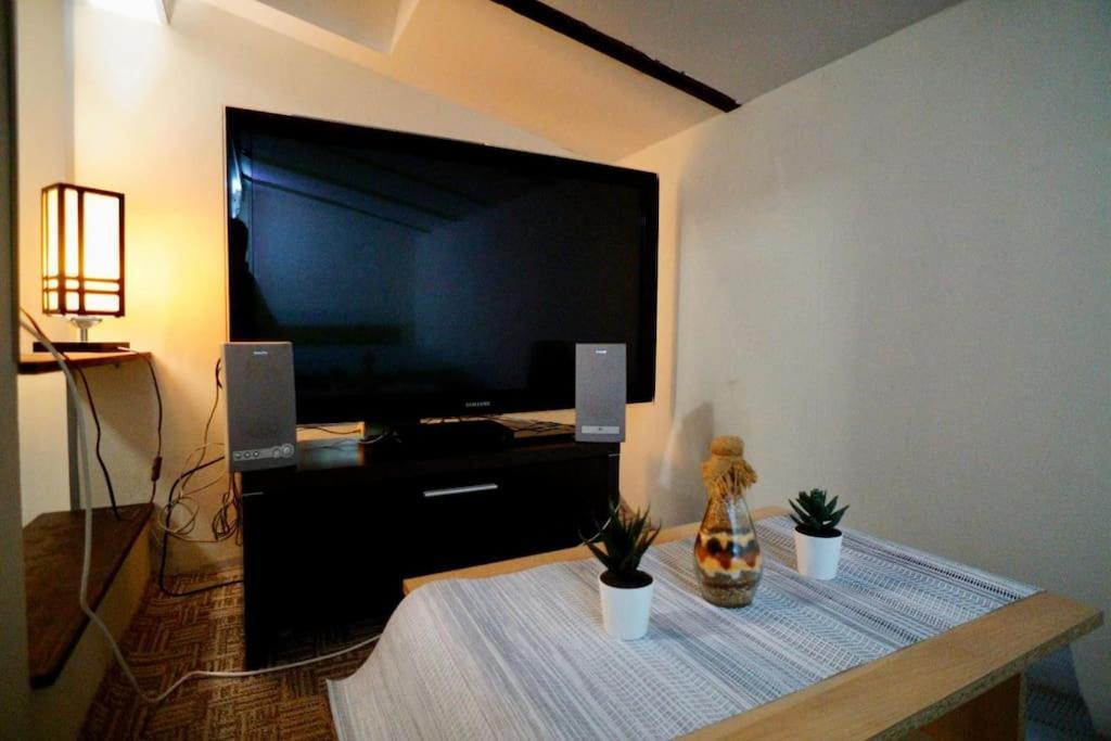 2-Room Cozy Retreat Near City Center บูคาเรสต์ ภายนอก รูปภาพ